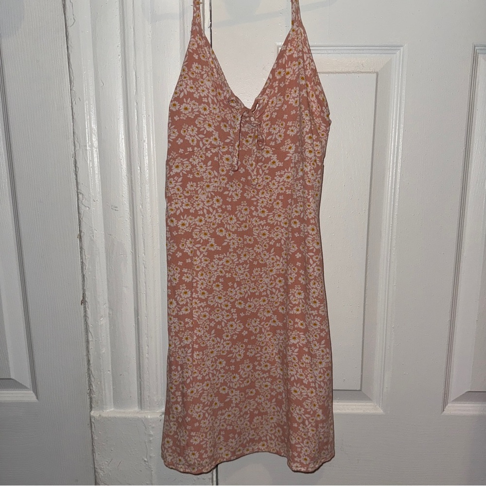 Hollister Pink Floral Dress – Size XS